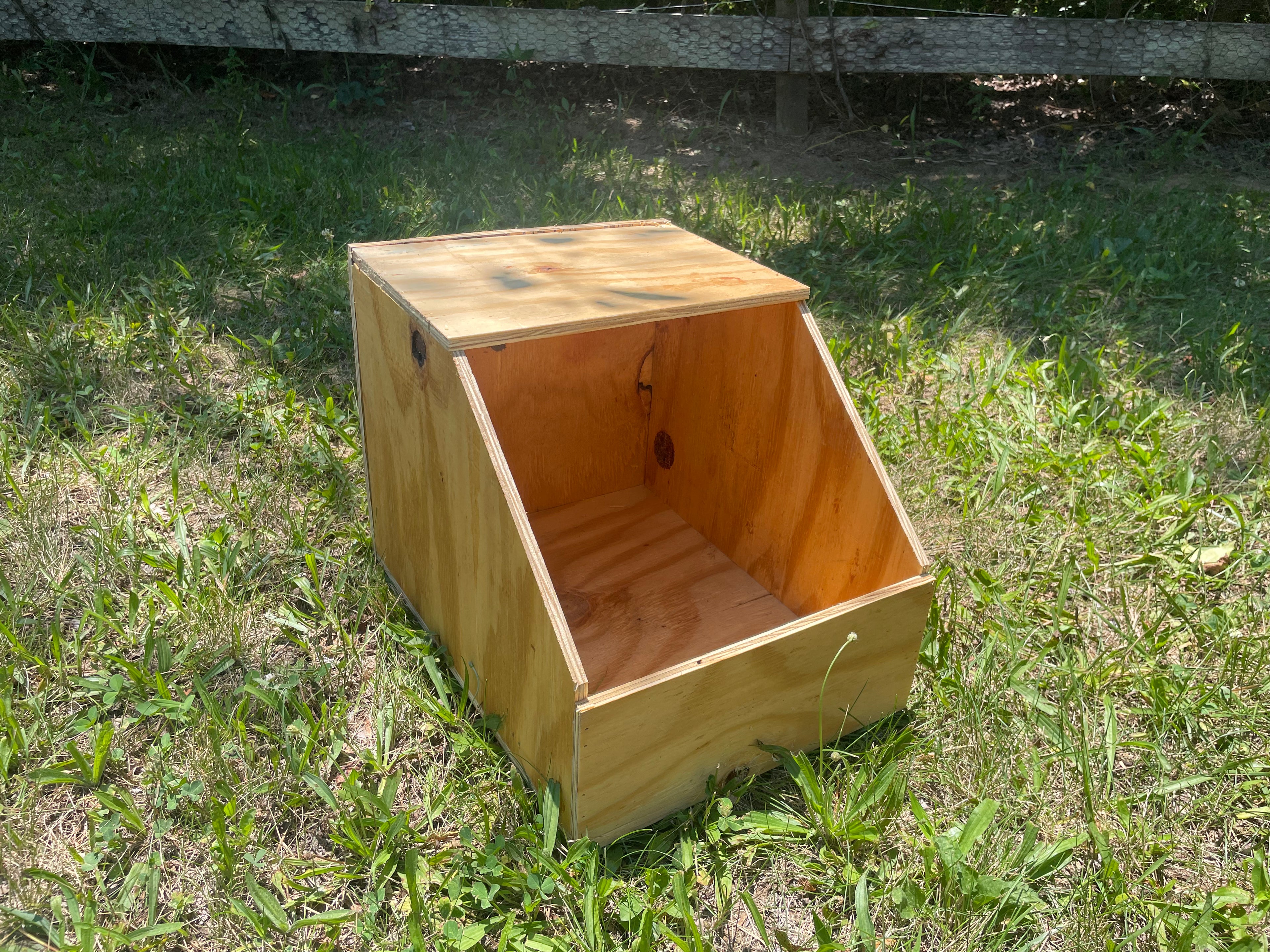 Large Nest Box