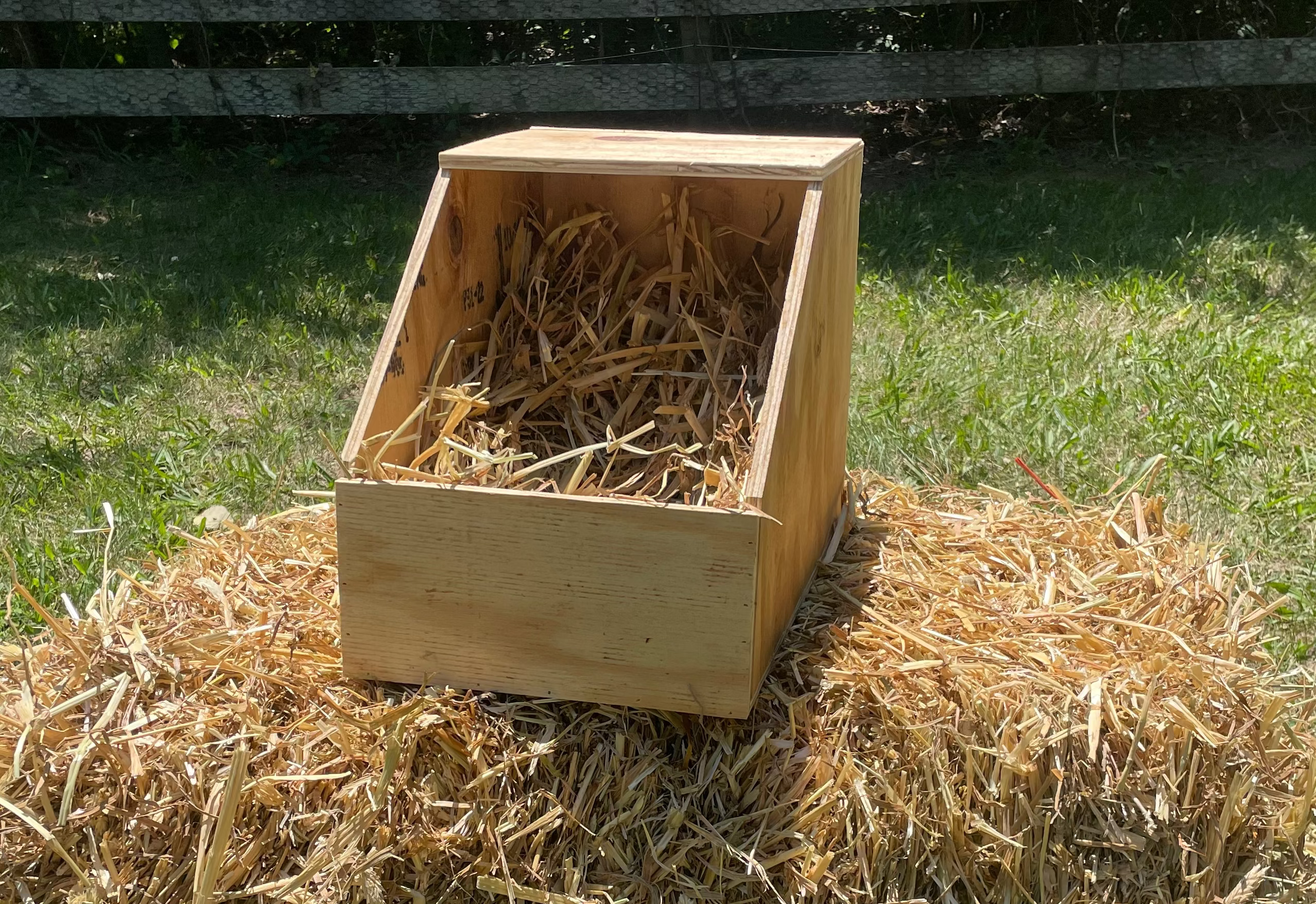 Medium Nest Box